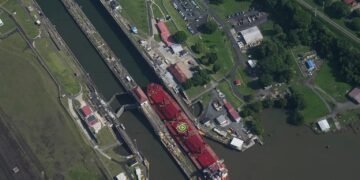 Canal de Panamá recibe 44% menos agua y enfrenta riesgos para operar en 2027