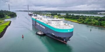 El Canal de Panamá aumentará cupos diarios de tránsito por mejora en lluvias