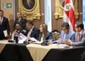 Universitarios costarricenses marchan por el Fondo Especial, mientras el gobierno propone no aumentarlo en 2027