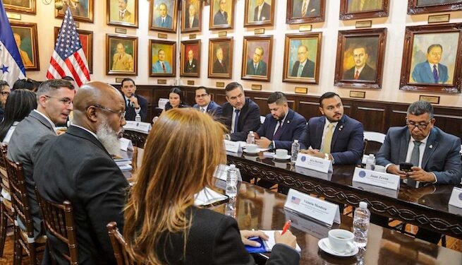 Congreso hondureño impulsará reformas contra el crimen organizado, con apoyo de EEUU