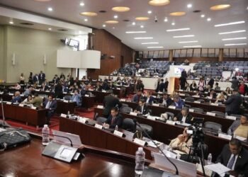 Congreso hondureño discute ley para enfrentar cambio climático