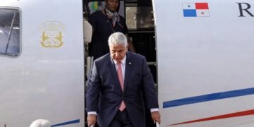 Presidente panameño viajará a Ecuador para abordar comercio, inversión y migración