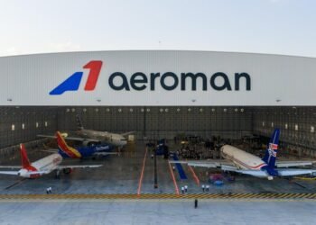 La estadounidense AAR toma el control de Aeroman en El Salvador con la compra del 65 % de su matriz