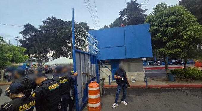 Ministerio Público de Guatemala confirma que allanamiento en Universidad San Carlos es por investigación sobre registros estudiantiles