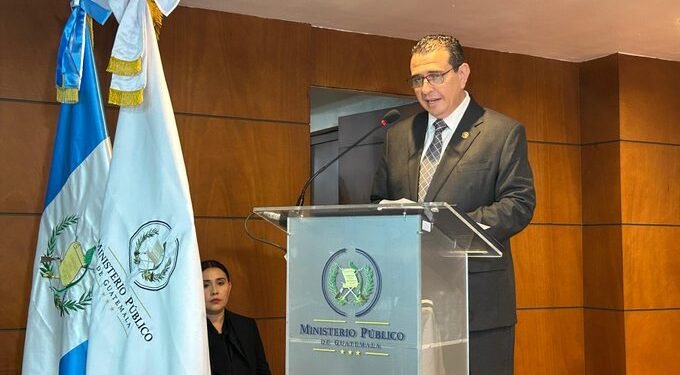 Fiscal general de Guatemala dice que investigan a su predecesora Consuelo Porras y denuncia estructuras de poder en el Ministerio Público