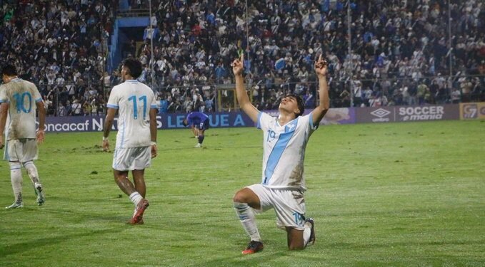 Guatemala golea 6-0 a El Salvador y recupera terreno en la Liga de Naciones