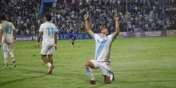 Guatemala golea 6-0 a El Salvador y recupera terreno en la Liga de Naciones
