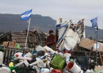 Más desempleo y hogares en pobreza en Honduras, según encuesta estatal
