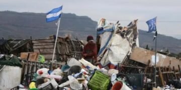 Más desempleo y hogares en pobreza en Honduras, según encuesta estatal