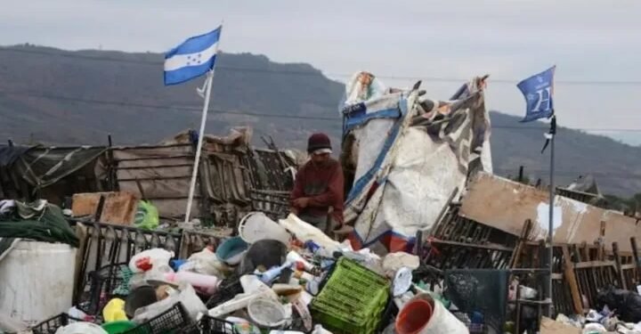 Más desempleo y hogares en pobreza en Honduras, según encuesta estatal