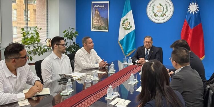 Guatemala y Taiwán exploran nuevas alianzas universitarias con becas e intercambios académicos