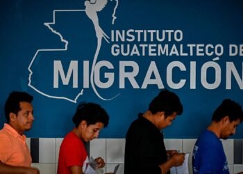Migración de Guatemala alerta por falsa oferta laboral en el extranjero
