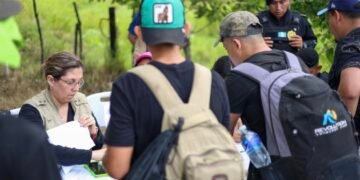 Guatemala detecta a 250 hondureños en tránsito migratorio y ordena salida a otros 100
