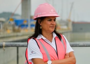 La ingeniera Ilya Espino asume el lunes como la primera mujer en dirigir el Canal de Panamá