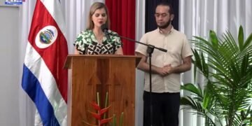 Presidenta de Costa Rica dice “fue difícil” destituir a canciller y lamentó su ausencia a reunión con Estados Unidos