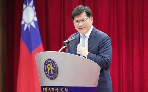Canciller de Taiwán inicia gira por Belice y Guatemala junto a delegación empresarial