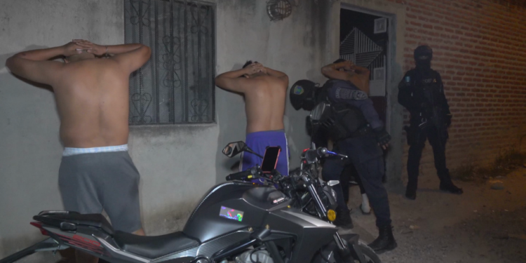 Policía de Honduras reporta más de 160 bandas criminales desarticuladas