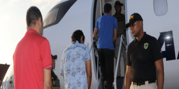 Panamá expulsa y deporta a 67 extranjeros vinculados con diversos delitos