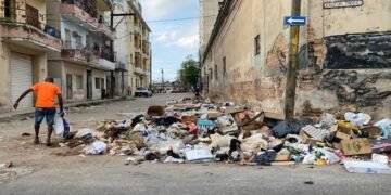La pobreza extrema en Cuba alcanza al 94 % de la población, revela estudio