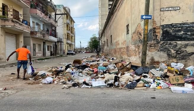 La pobreza extrema en Cuba alcanza al 94 % de la población, revela estudio