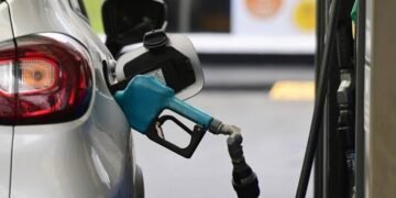 Centroamérica dividida por el combustible: el diésel cuesta 36% más en Guatemala que en El Salvador