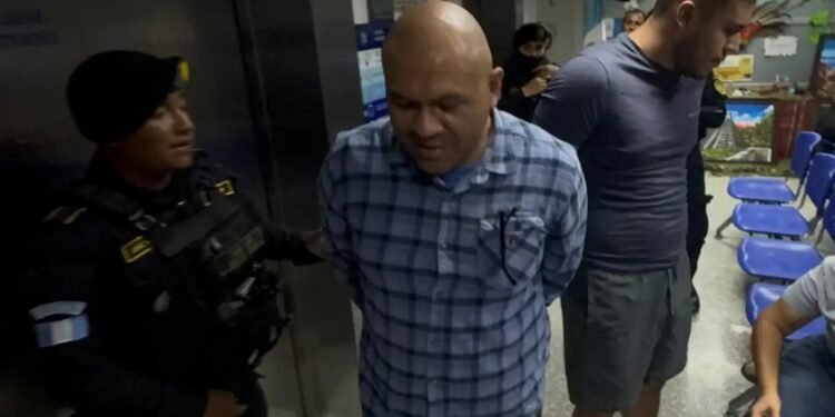 Así operaba en Guatemala la red que sacaba municiones de la Policía para venderlas a 3 grupos criminales