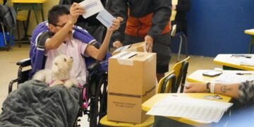 Gobierno de Costa Rica busca recortar más de $41 millones al Tribunal Electoral, pese a organización para elecciones de 2028