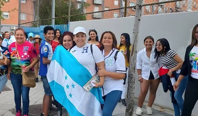 ¿Adiós al sueño americano? Hondureños ya integran una de las 10 mayores comunidades migrantes en España