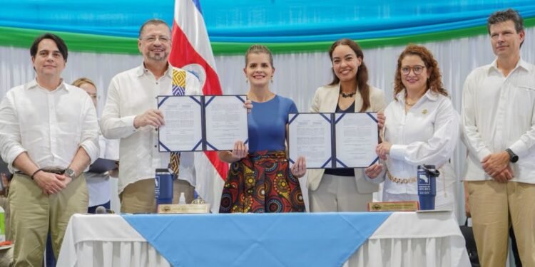 Costa Rica busca financiamiento de $900 millones para construcción de una Marina y una terminal de Cruceros en Limón