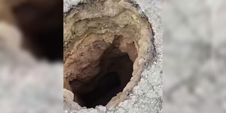 Un bache en provincia costarricense revela red de túneles usados para minería ilegal