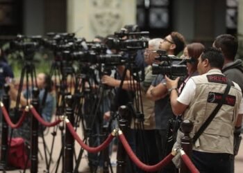 La Policía de Guatemala anuncia resguardo para periodistas previo a elecciones de 2027: 73 agresiones en seis meses