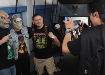 Iron Maiden desata la algarabía en El Salvador antes de su concierto