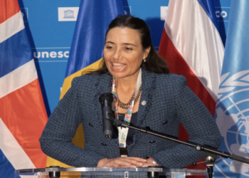 Fernández nombra a la diplomática de carrera Ana Elena Pinto como nueva canciller de Costa Rica