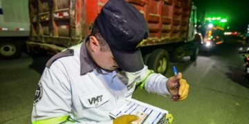 El Salvador endurece controles al transporte de carga pesada tras accidentes múltiples