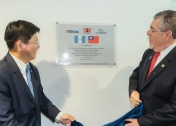 Embajadora de China en Costa Rica presiona a diputados centroamericanos para tratar de aislar a Taiwán durante visita de canciller a Guatemala