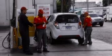 Guatemala aplica desde hoy nuevos precios de combustibles sin impuestos