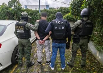 Escándalo en Costa Rica: narco chino extraditable estuvo en círculos de poder de Laura Fernández